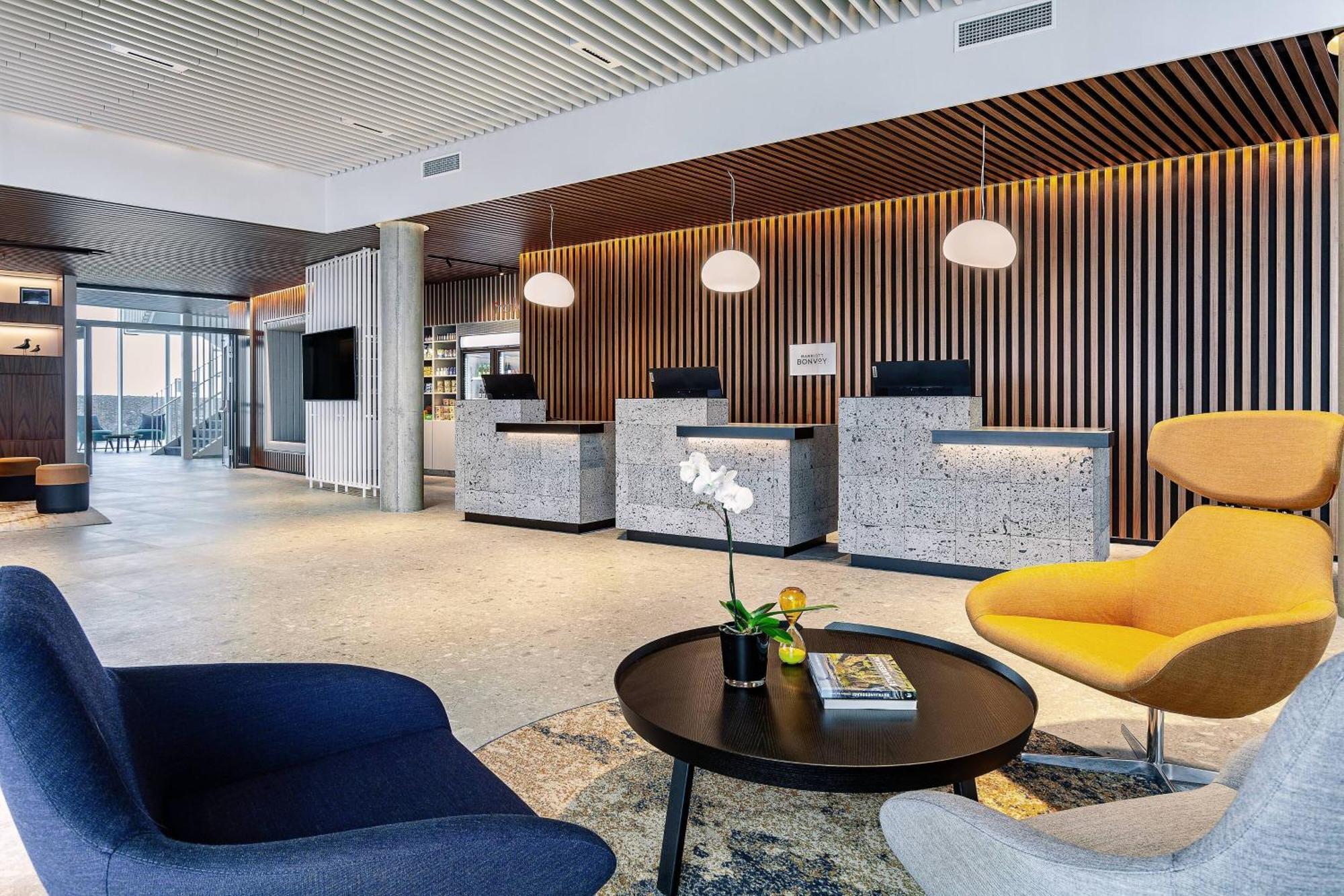 Courtyard By Marriott Reykjavik Keflavik Airport Hotell Exteriör bild