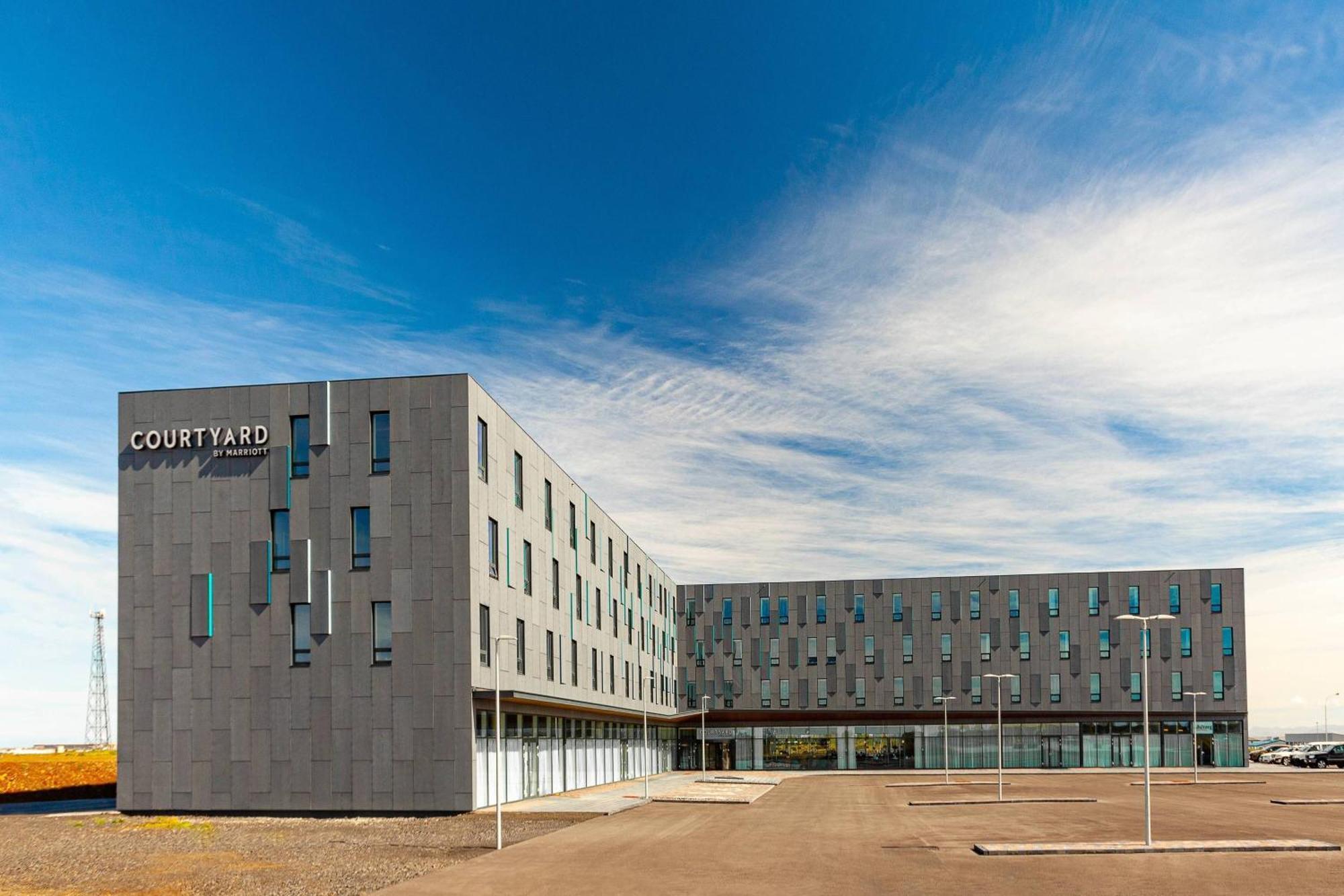 Courtyard By Marriott Reykjavik Keflavik Airport Hotell Exteriör bild
